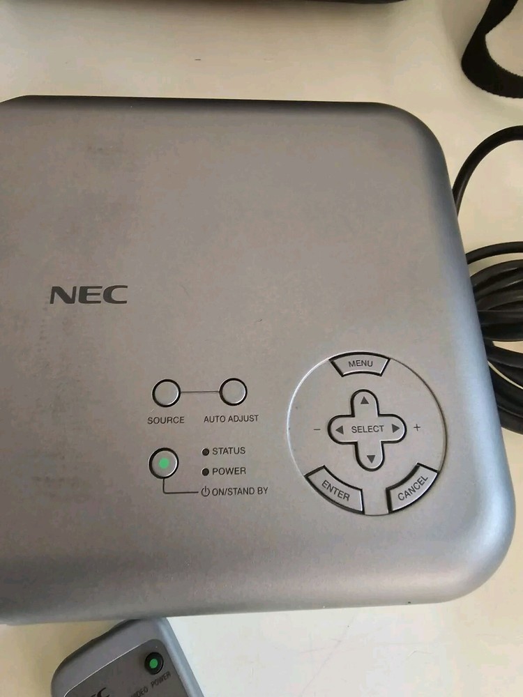 NEC LCD VT45 Projector Plus Remote