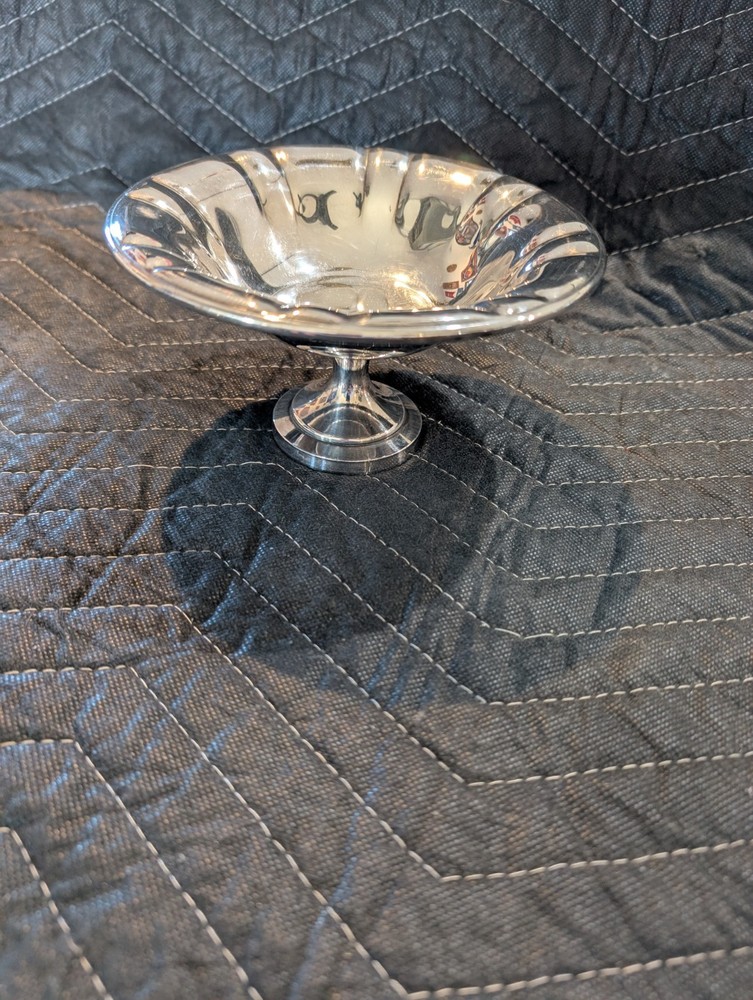 Vintage Oneida Silverplated Candy/Nut Dish
