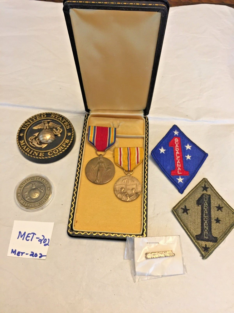 USMC WW II Marine Corps Metals Military insignia Army World war two