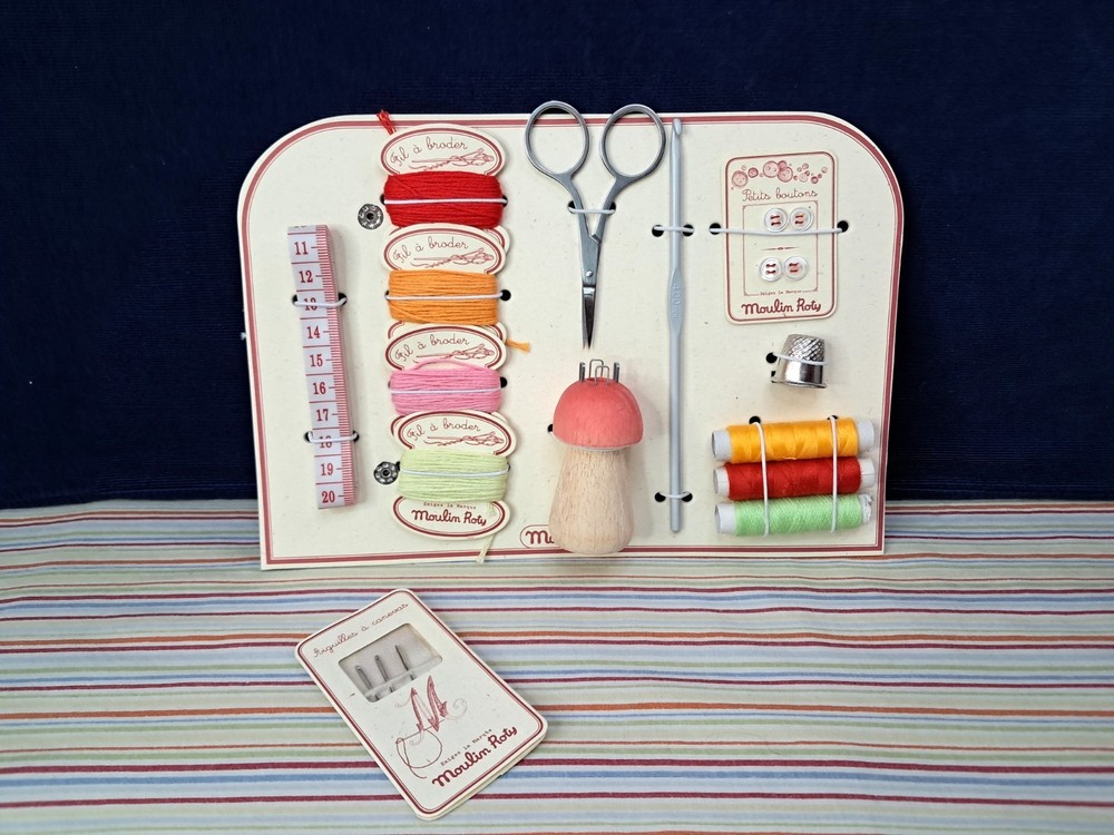 Moulin Roty Sewing Tools Kit Crochet Hook Sewing Thread Scissors Thimble ++