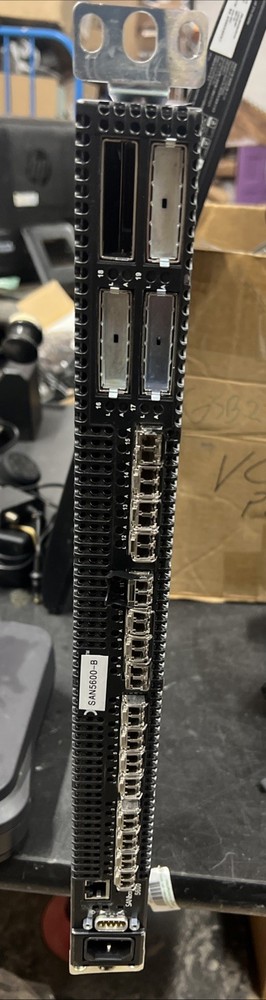 Qlogic SANbox 5600 Switch