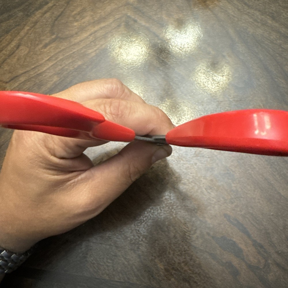 Vintage Comfortable High-Performance 8 Inch Red Scissors