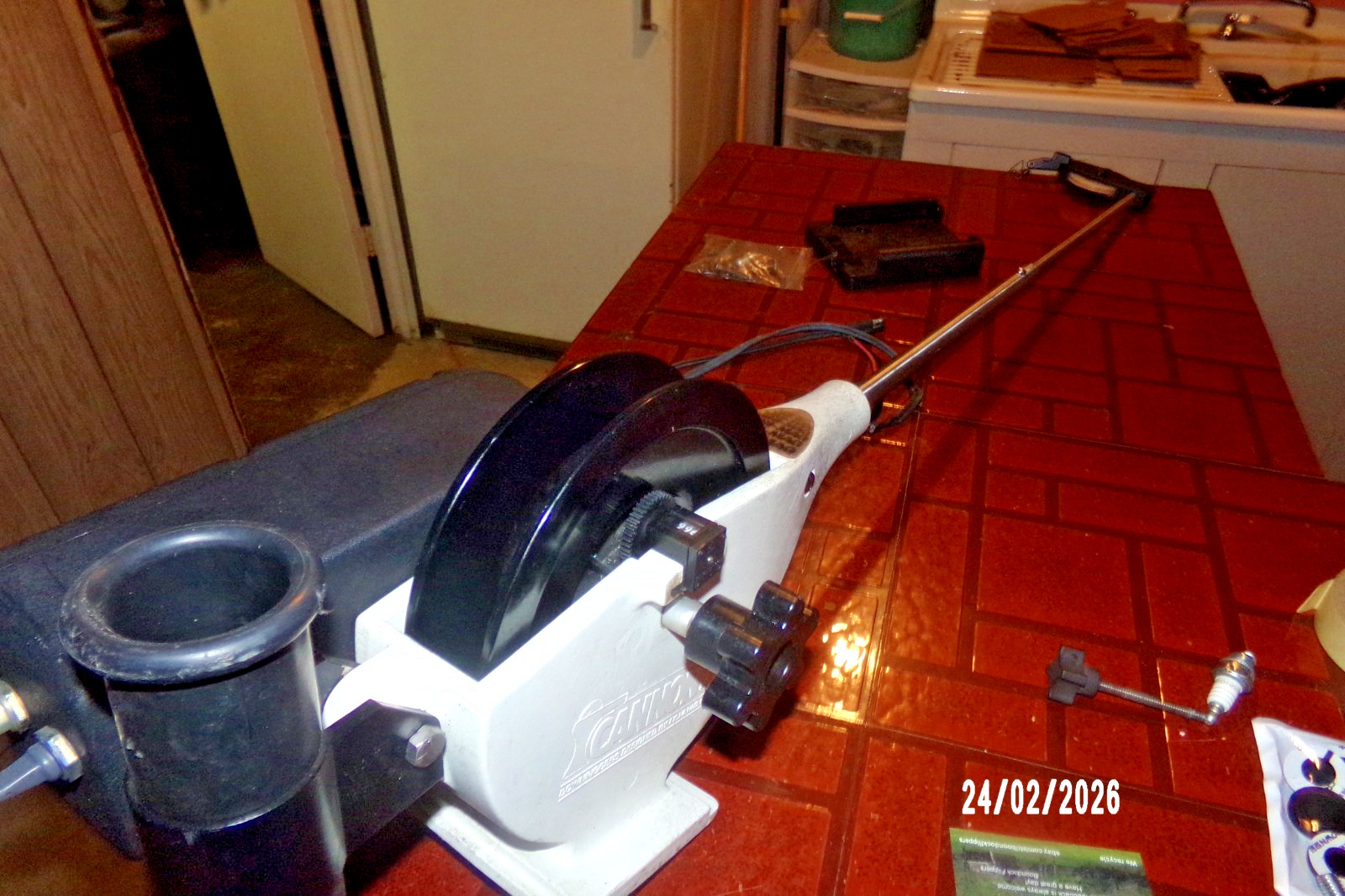 CANNON MINI MAG 12V ELECTRIC DOWNRIGGER/WITH SLIDE IN MOUNT-WORKS GREAT!