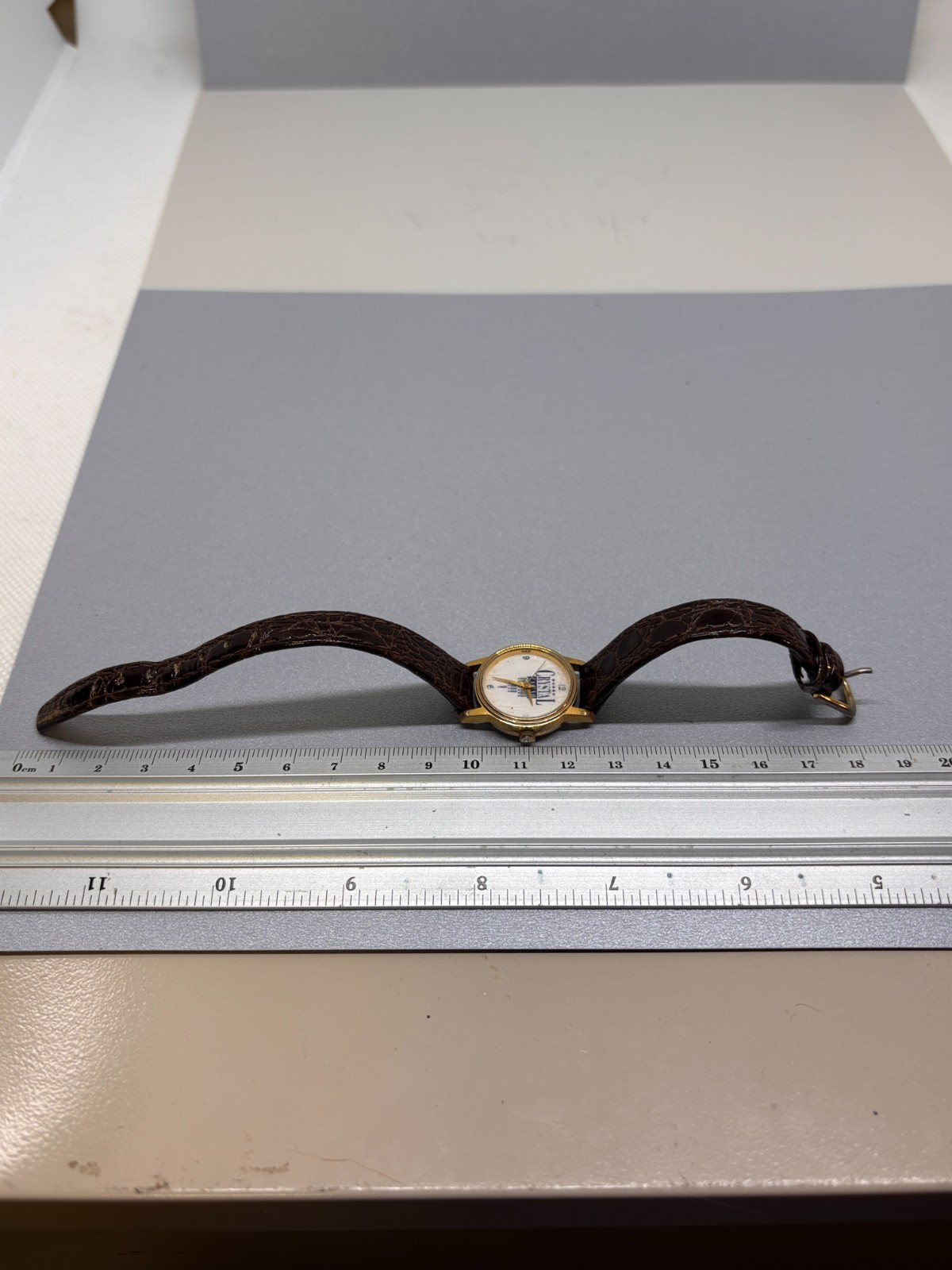 Vintage Rare Crystal Casino Winnipeg Fort Garry Ladies Wrist Watch not working