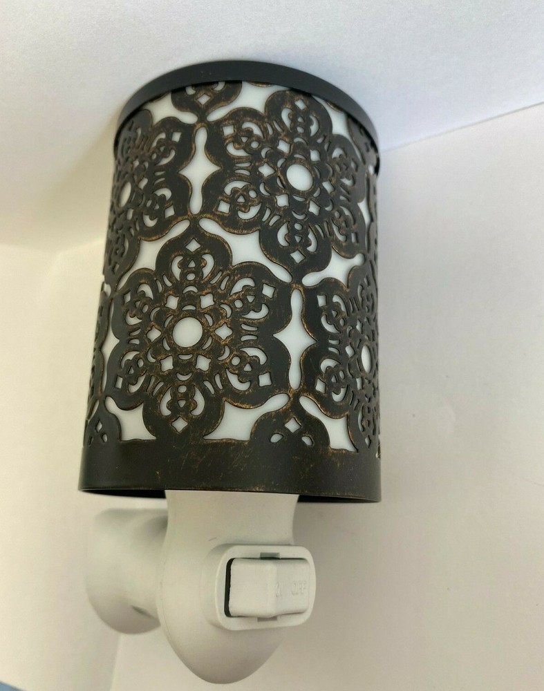 Wax Warmer Wall Plug-In Swivel Mount