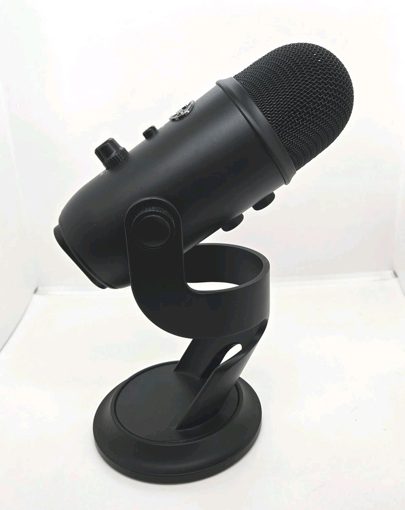 Blue Yeti USB Condenser Microphone Black Multiple Polar Patterns Mute Switch
