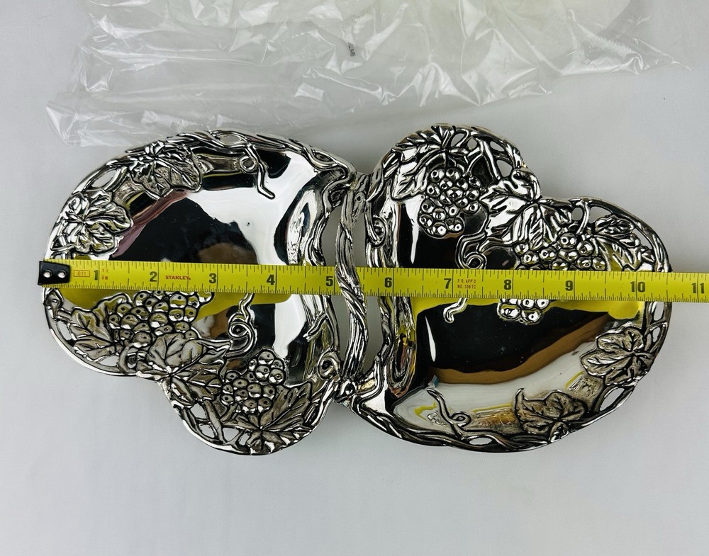 Vintage Silver Plated Double Heart w/Grape Leaf Pierced Handle Platter Bowl Dish