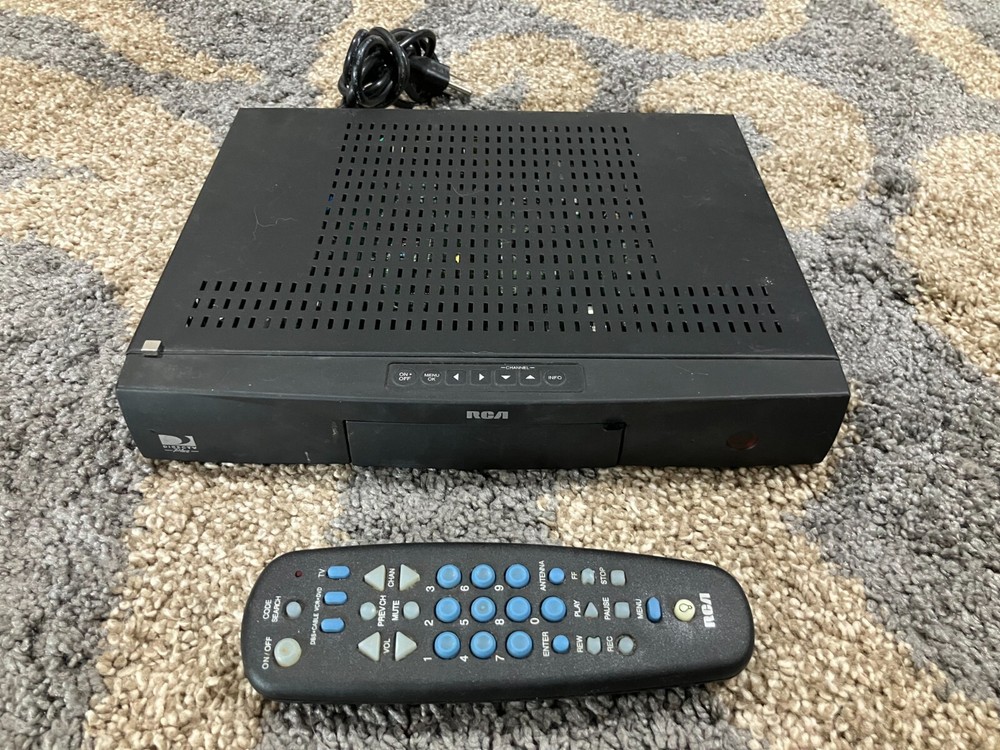 RCA DRD420RE DIRECT TV PLUS SATELLITE RECEIVER with remote