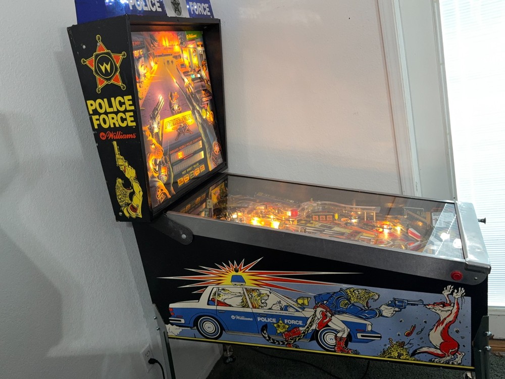 Police Force Pinball Machine