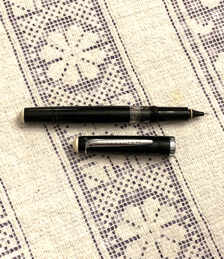 Alvin & Co. Windsor Techagraph. Pen Germany. EF