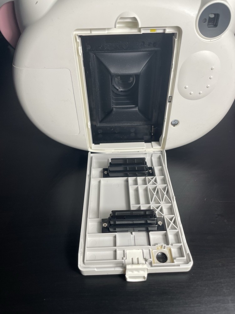 FUJIFILM Hello Kitty Instax Mini Instant Camera Pink (CLEAN & WORKING!) (FedEx)