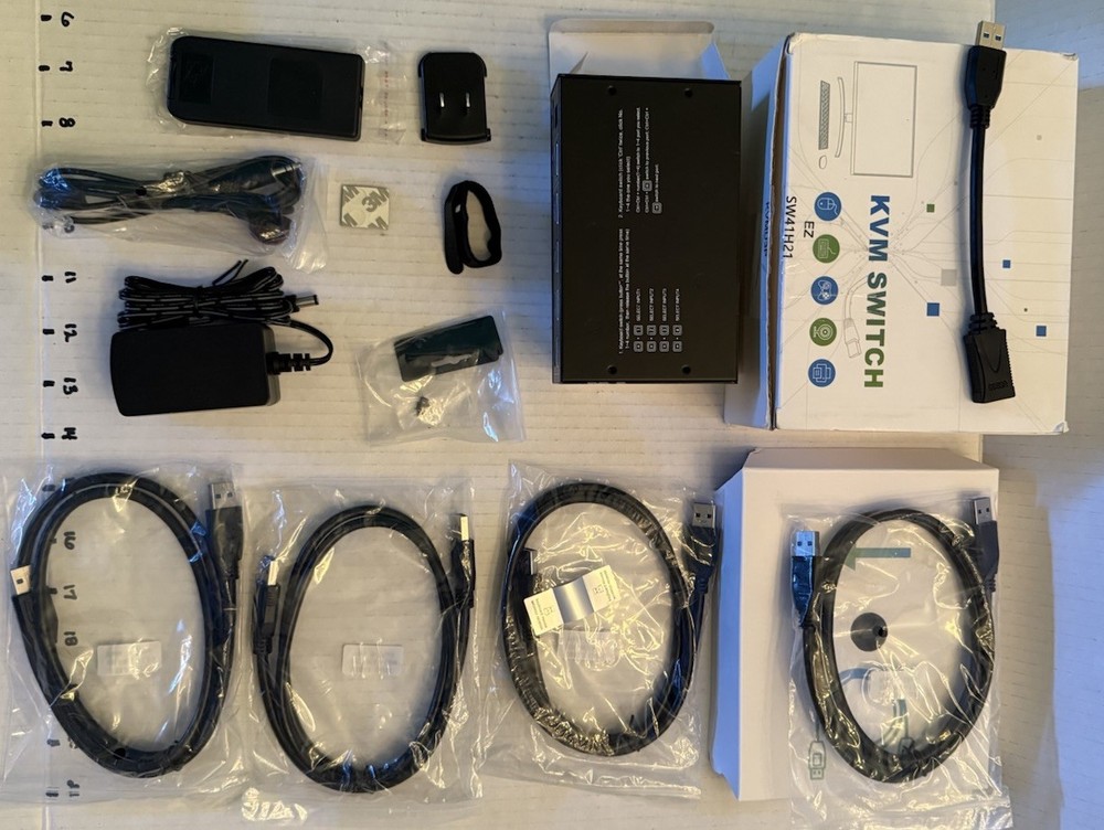 HDMI 2.0 KVM Switch 4x1