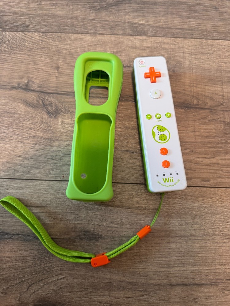 Yoshi Wii Remote Plus Wii Loose