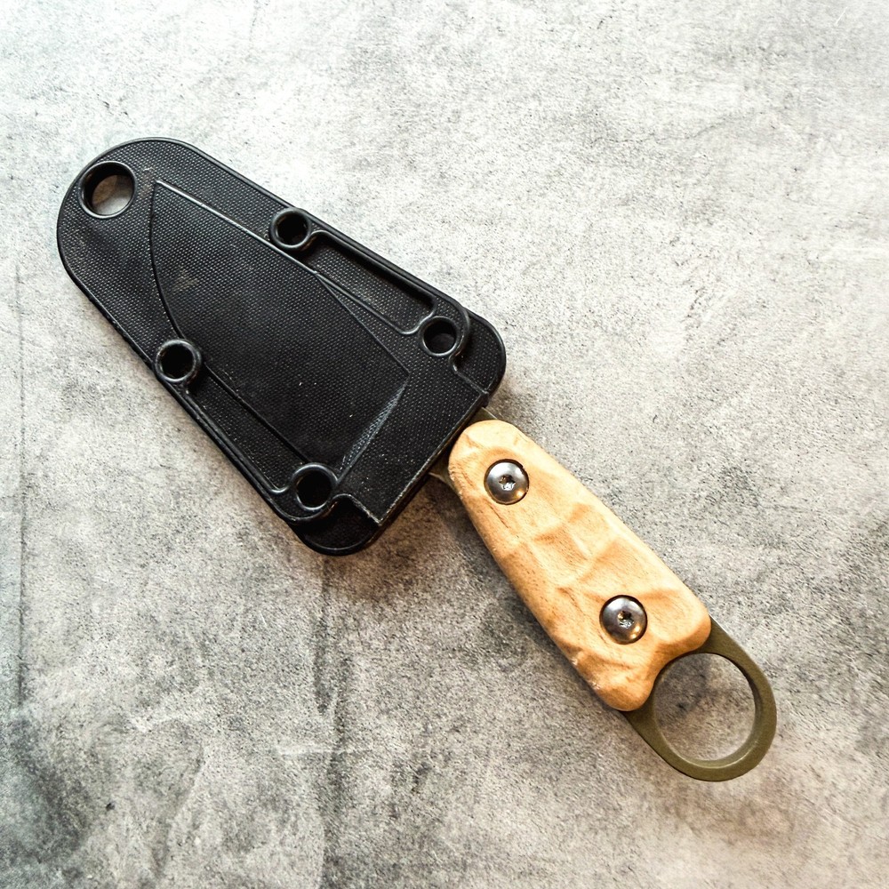 Royalcurl scales compatible with ESEE Izula knife maple (w/ hardware)
