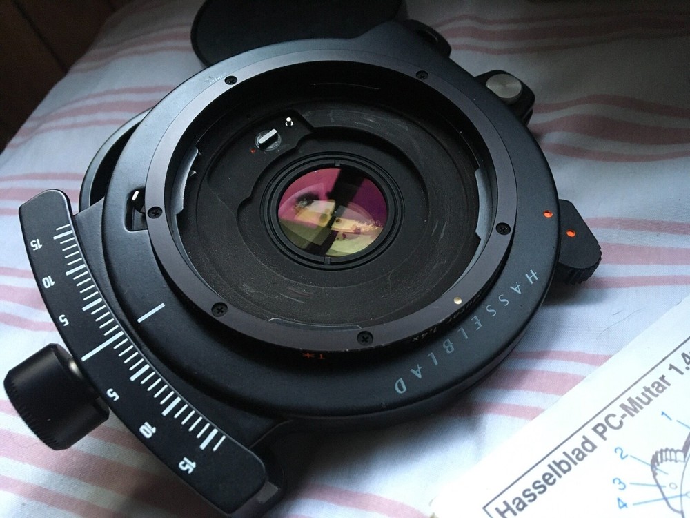 Hasselblad Zeiss PC-Mutar 1.4X Shift Converter ,trigger & user manual, boxed.