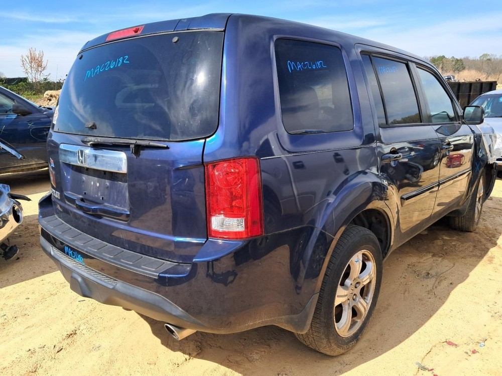 Fuse Box Engine Right Hand Engine Compartment Fits 12-15 PILOT 5022412