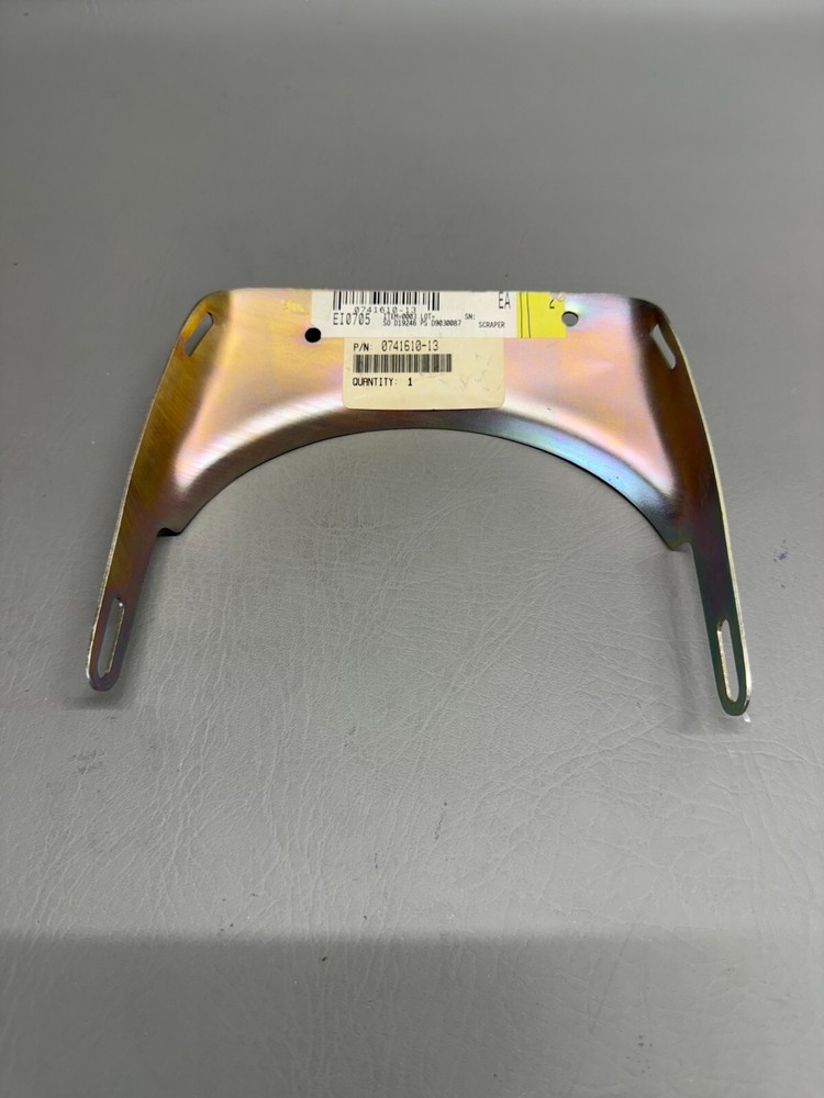 0741610-13 Cessna Scraper