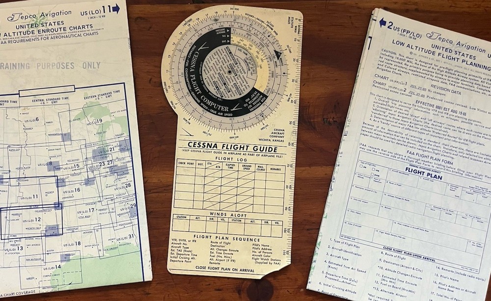 Cessna Flight Plotter Computer 1959 with 2 Vintage Jepco Low Altitude Nav Maps