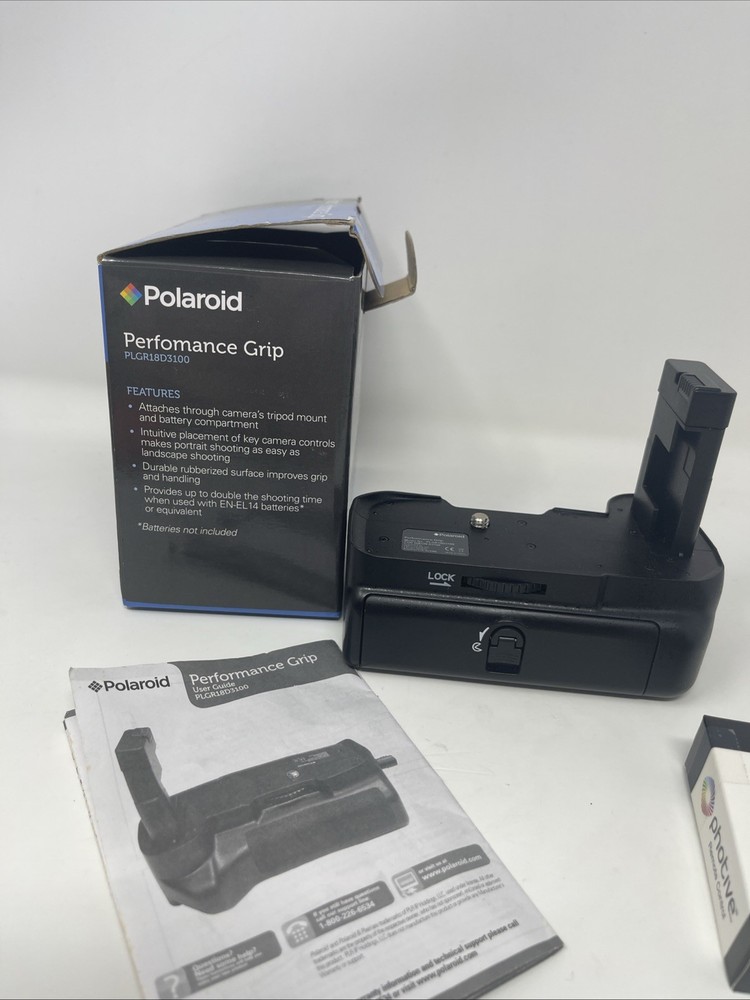 Polaroid performance grip fits nikon d3100/3200/wireless remote