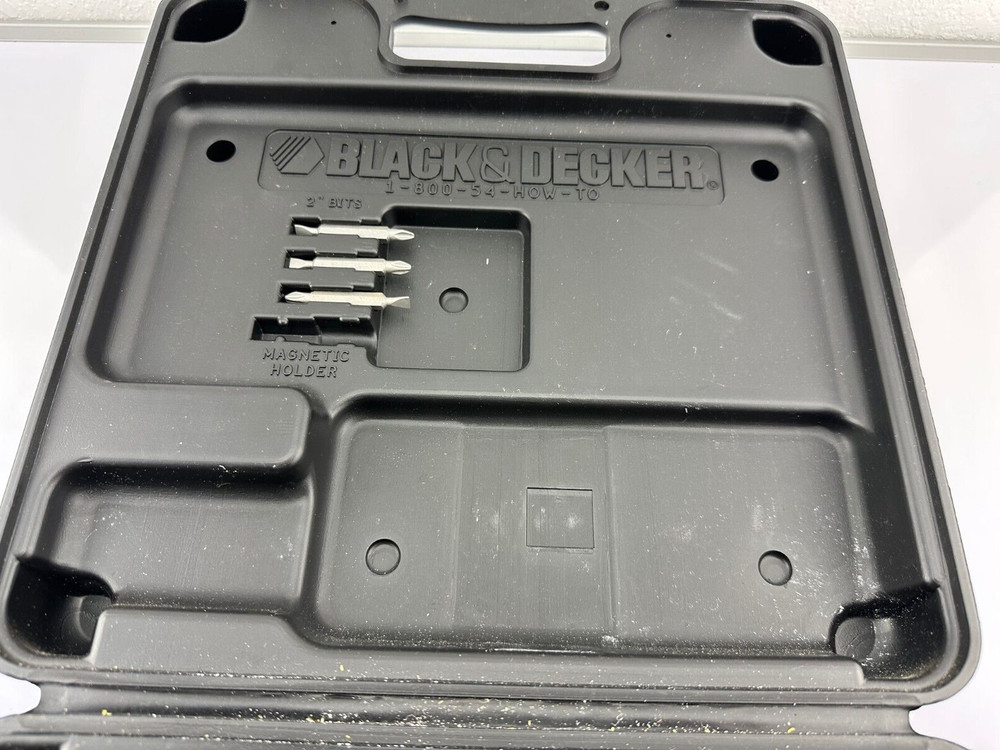 Black and Decker DR220 Corded 3/8" Variable Speed Drill with Case. Tested