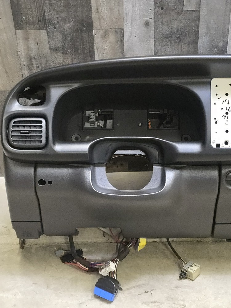 1998 98 Dodge RAM 1500 2500 Dashboard DASH CORE Structure Assembly Bezel AGATE