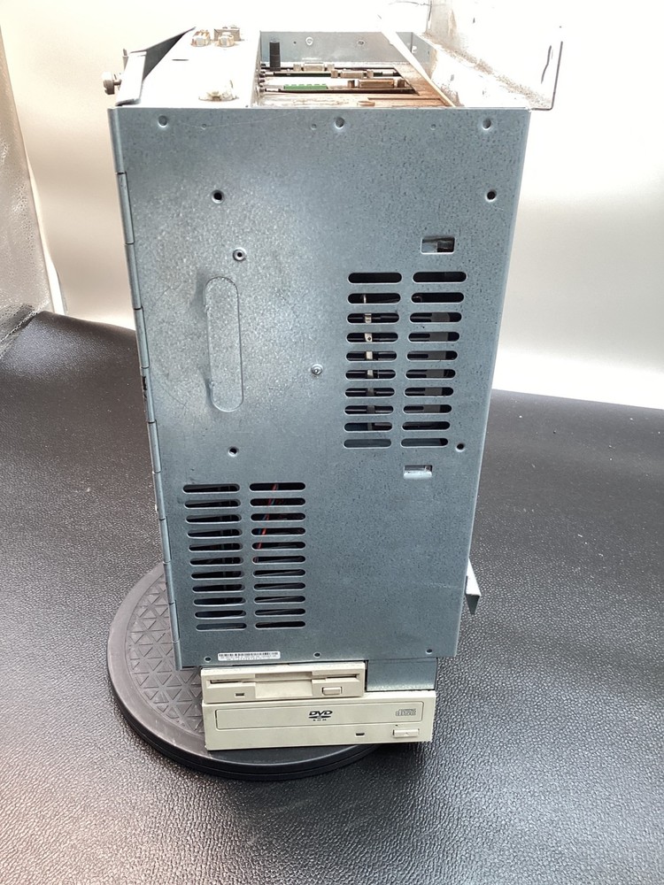 KUKA KPC ED05 133594 ROBOT CONTROLLER 24VDC USED