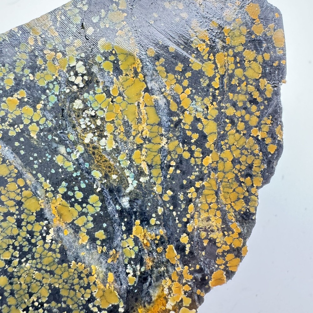618 Grams Micro Spiderweb Hubei Nugget Stabilized Solid No Host Rock Muti Color