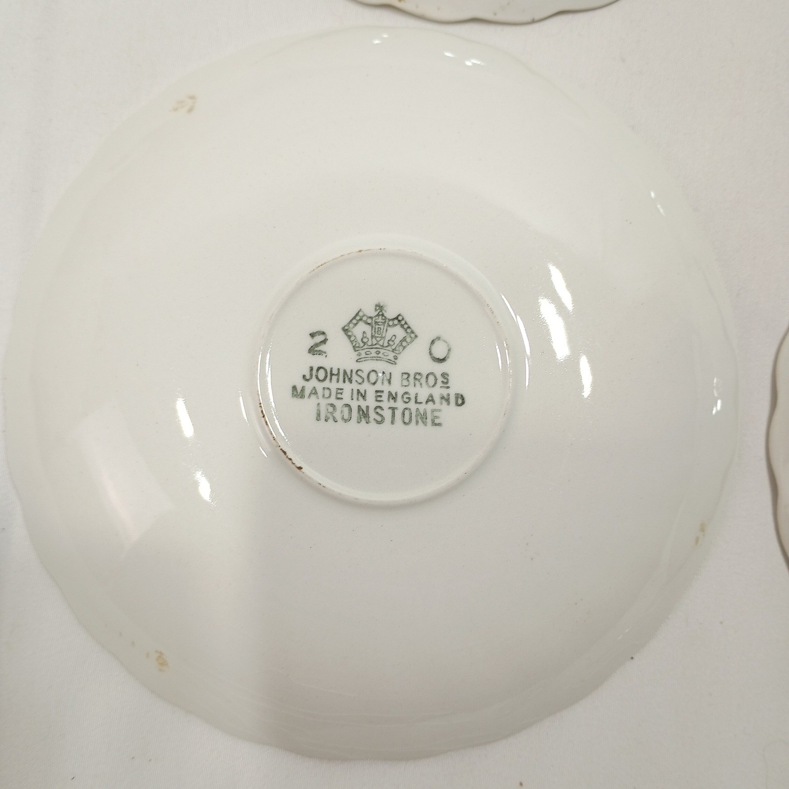 Johnson Bros Snow White Regency tea cups & saucers set of 10