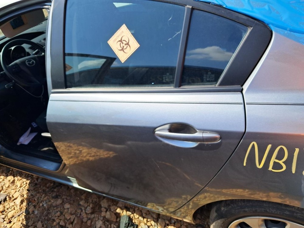 Console Front Floor Fixed Armrest Fits 10-13 MAZDA 3 4798044