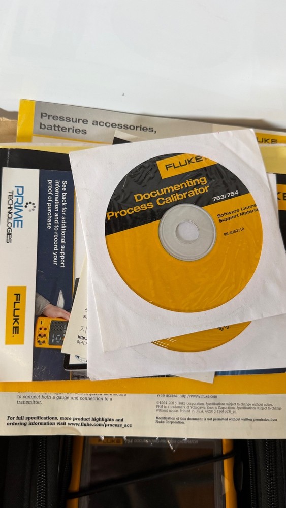 Fluke 754 Documenting Multifunction Process Calibrator