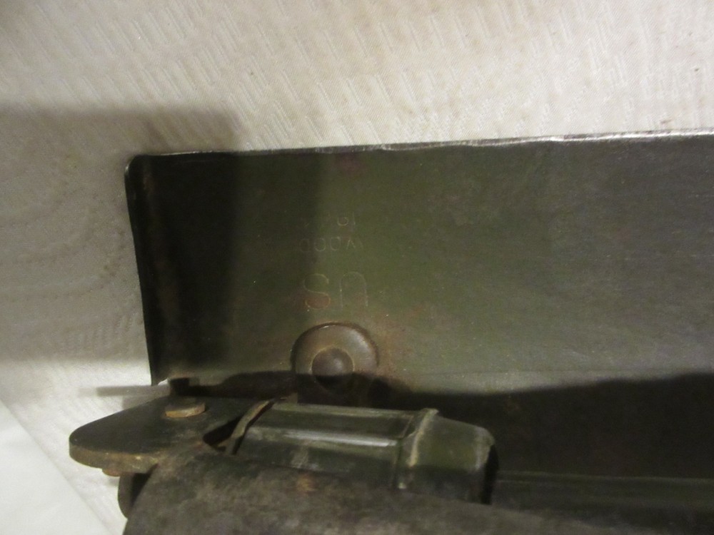 WWII US ARMY M1943 COMBAT FIELD FOLDING SHOVEL-DATED 1944, WOODS