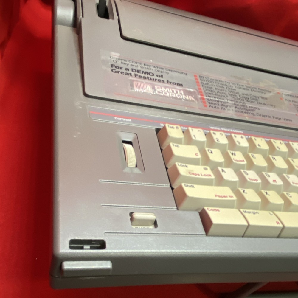 Smith Corona PWP 230 Word Processor 16-Line Backlit Display Built-in Disk Drive