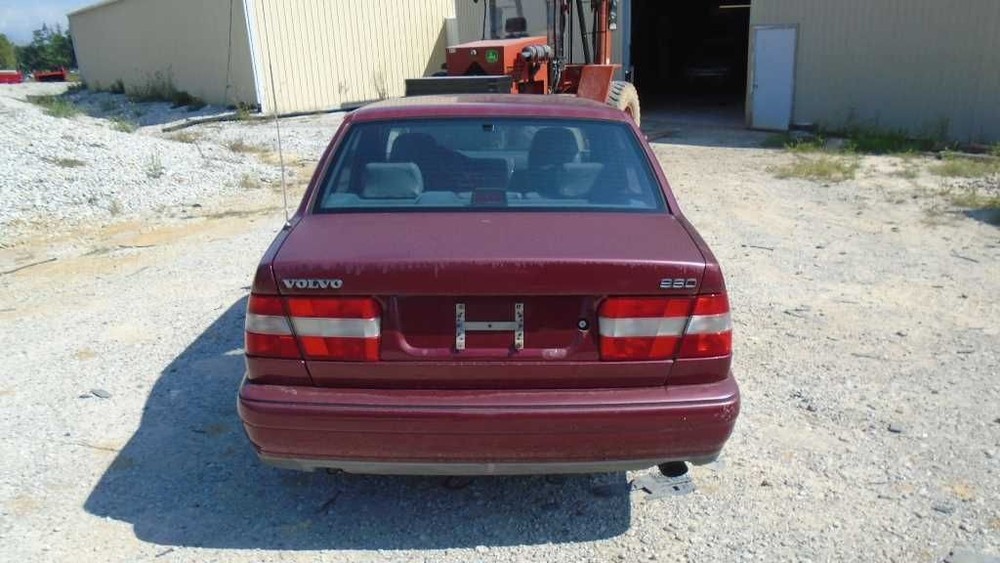 1995 VOLVO 960 JACK & TOOL KIT 588840