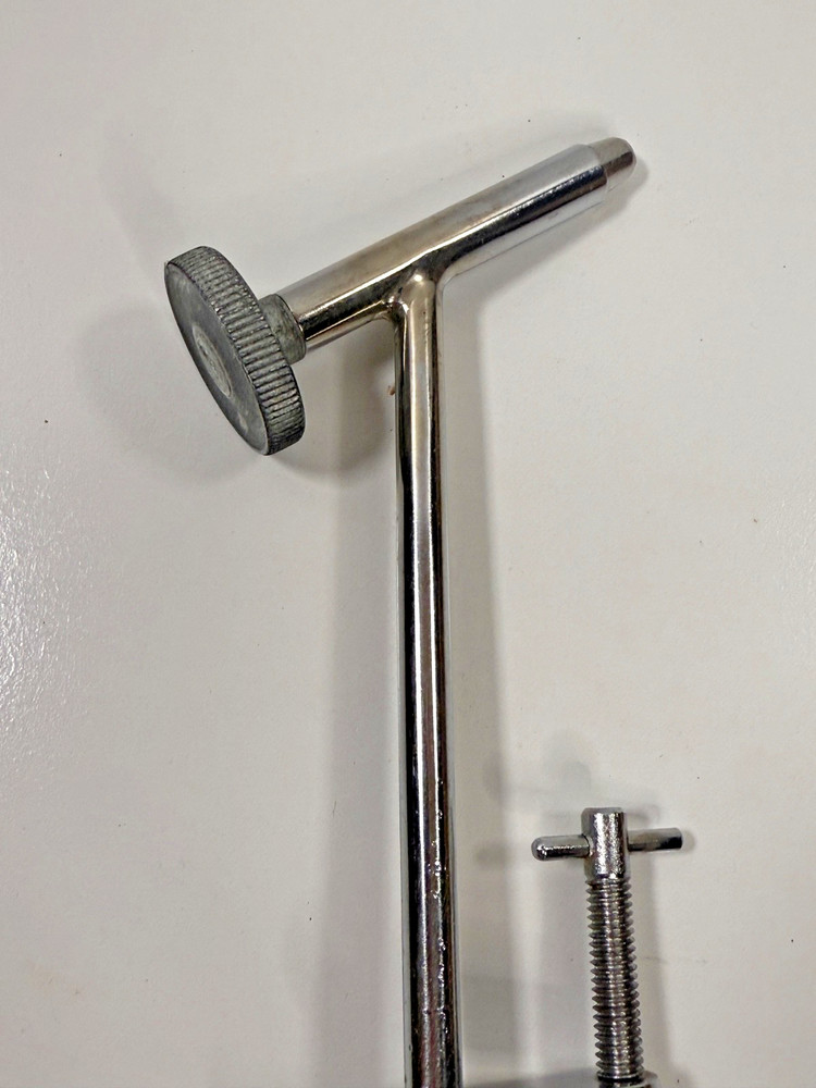 Fishco fly tying vise