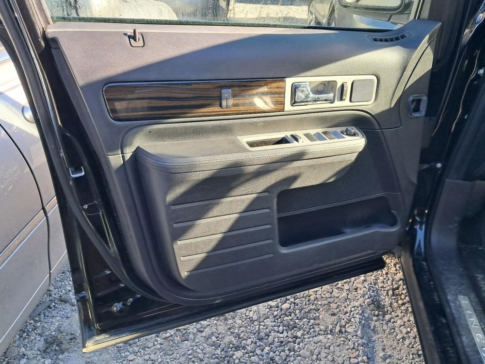MKX 2008 Glove Box 4830281