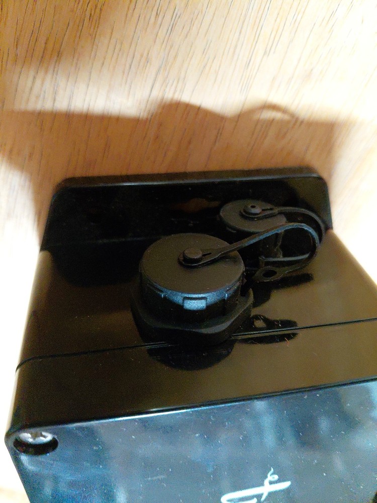 Twinkly Pro 4-Port Controller (Open Box) Twpro1000ethp-bus