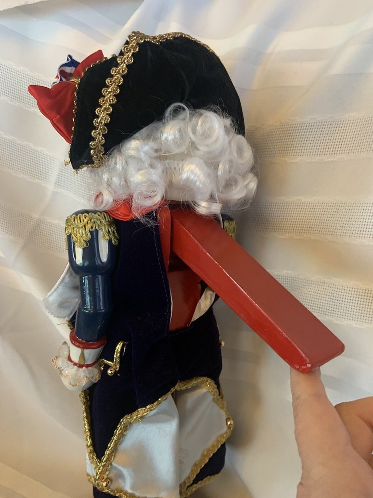 Exquisite Fine Nutcracker Music Box George Washington/colonial Read