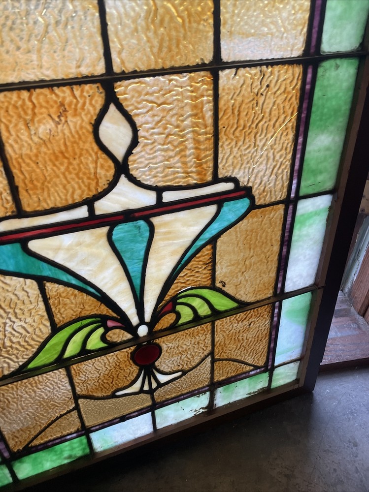 SG4702 antique Stainglass Window 29 x 39.5
