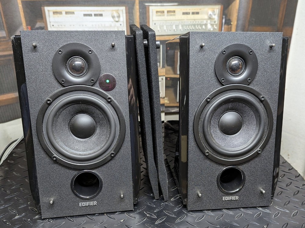Edifier R1850DB powered speakers with Bluetooth