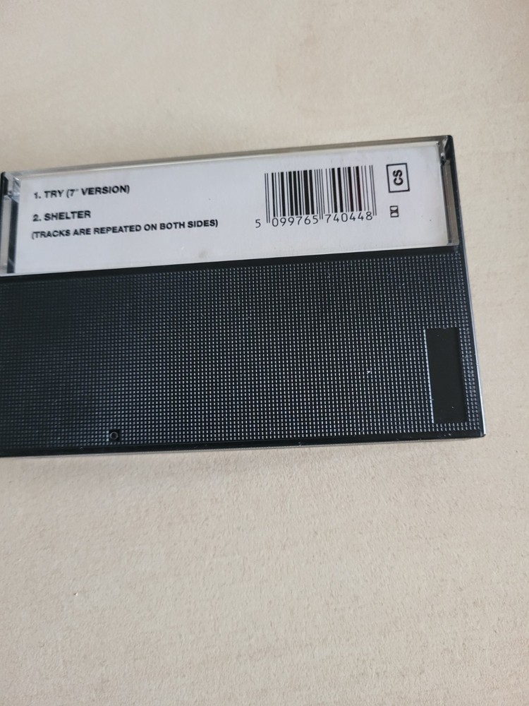 bros try Cassette 2 track single