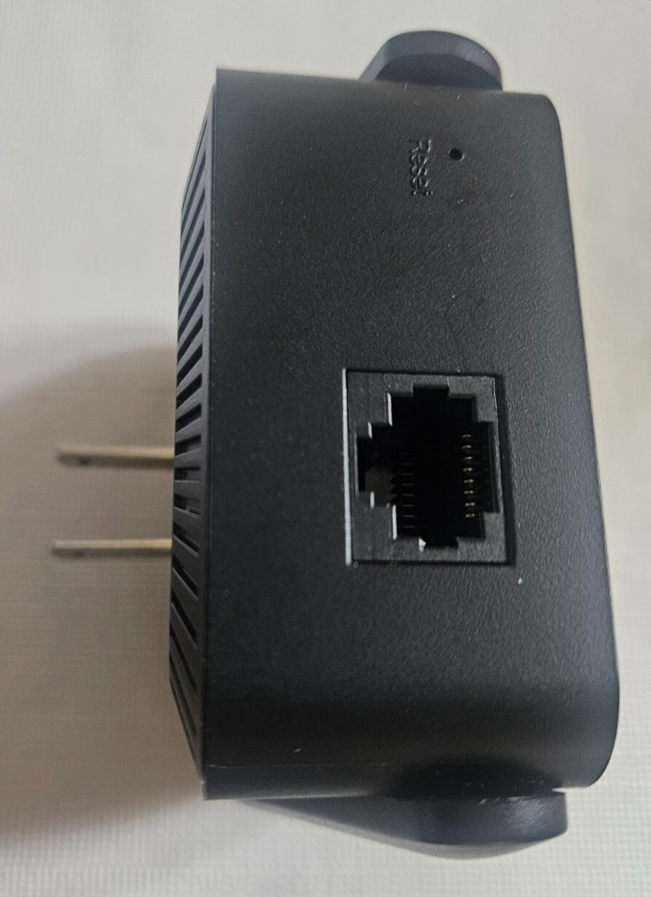 Used WiFi Range Extender