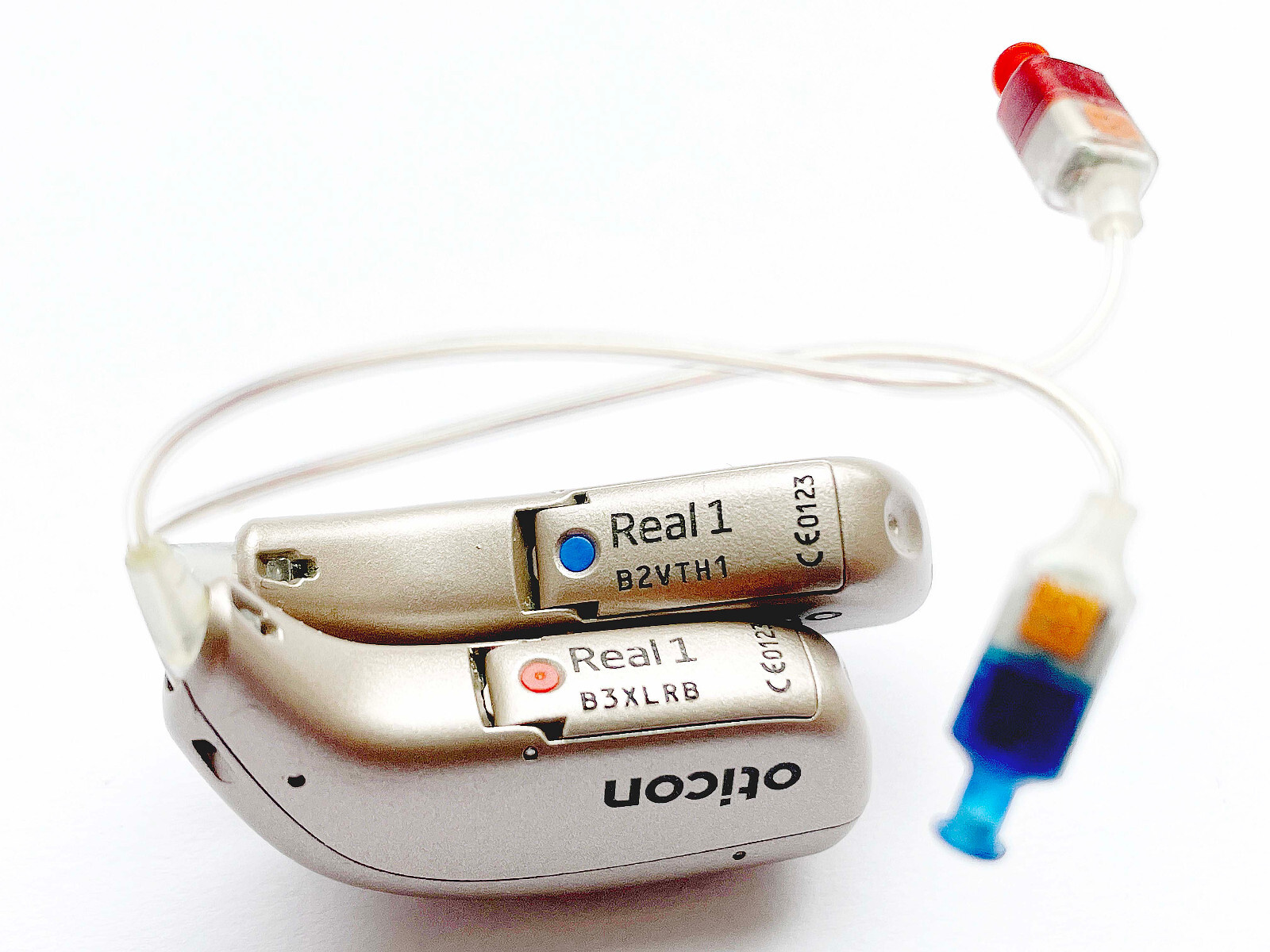 Used, 2x Oticon Real 1 Beige Color + w/Charger + Speakers Size 2/85 db