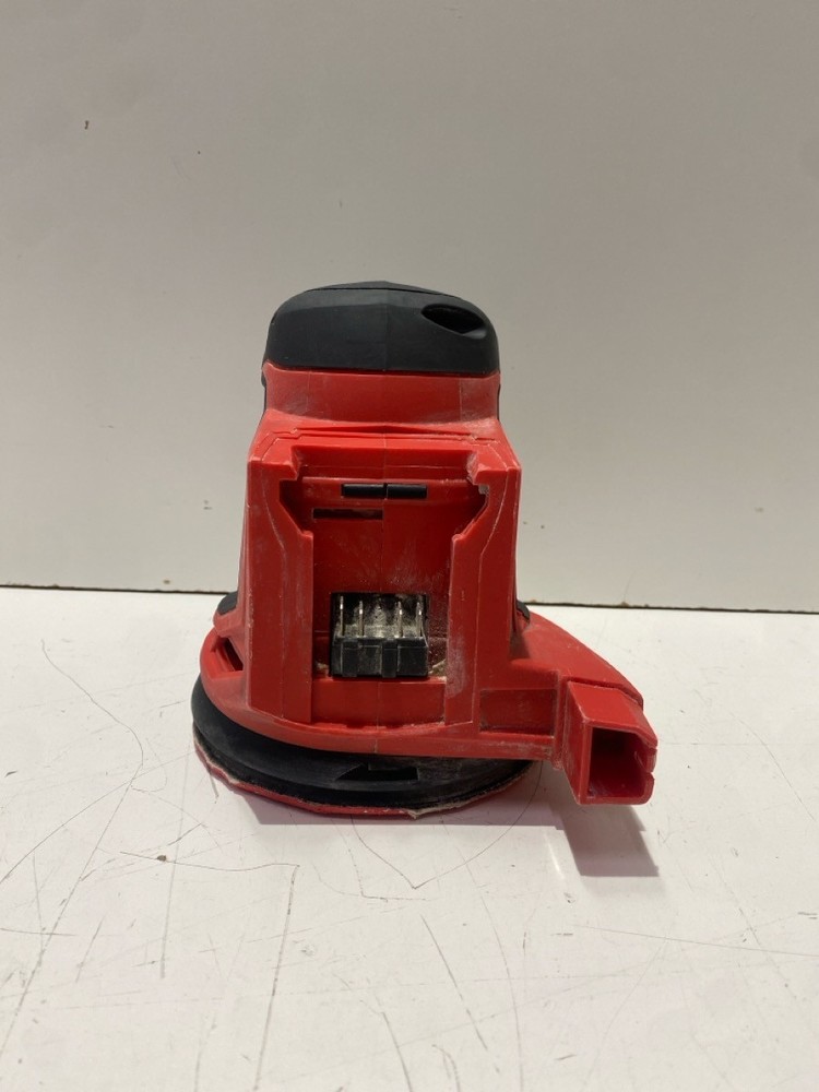 MILWAUKEE M18 RANDOM ORBIT SANDER (P22017893)