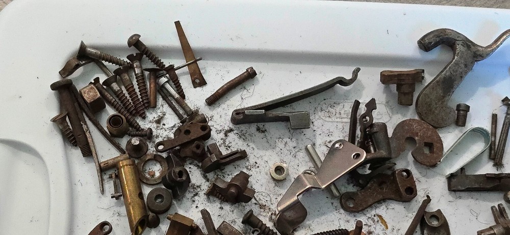 MIXED LOT ORIGINAL BLACK POWDER MUZZLE LOADER FLINT LOCK PARTS MUZZLELOADER