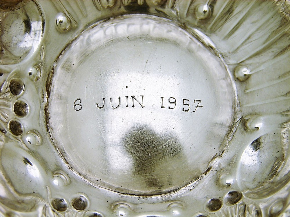 Hand Hammered French Solid Silver Brandy Wine Taster with Ring Handle Marked