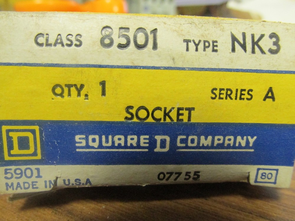 * SQUARE D CLASS 8501 TYPE NK3 SERIES A  SOCKET  ...... VM-8A