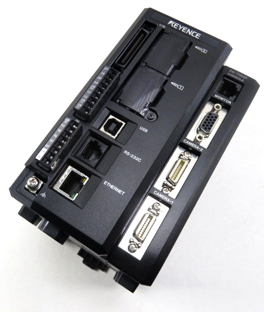 Keyence XG-7002P  Multi-camera Imaging System/Controller  w/ Keyence OP-87133