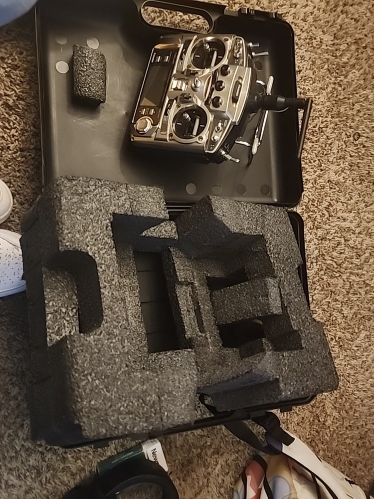 Futaba T9CAP PCM1024 Computerized Airplane System 2.4GHz