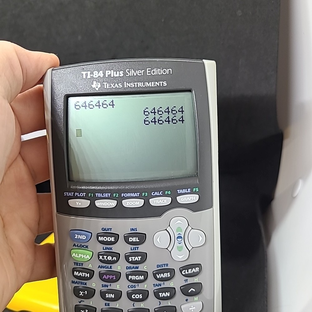 TI-84 Plus Silver Edition Graphing Calculator-With Covers -Tested & Working #108