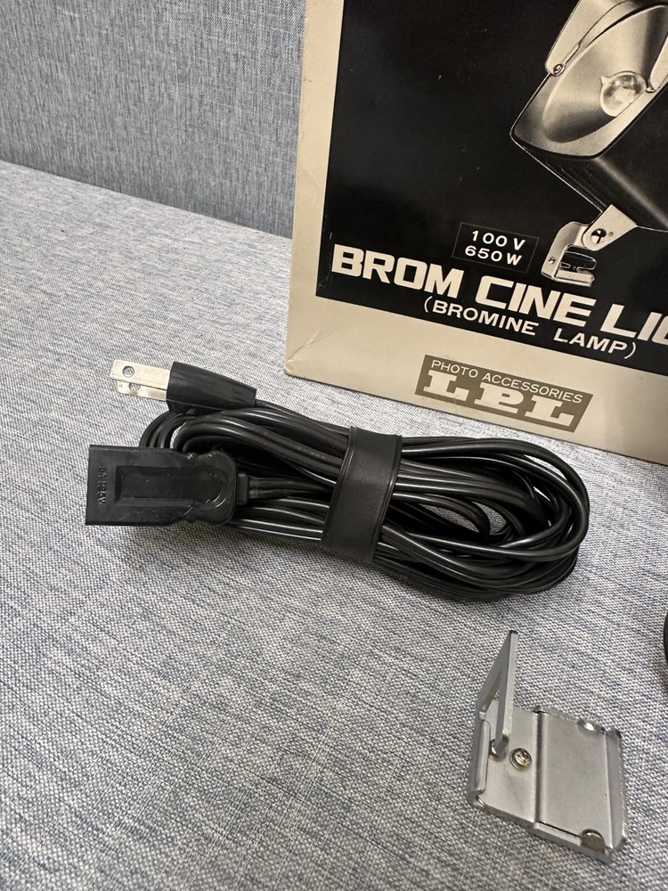 brom cine light